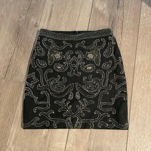 RW&CO. Beaded skirt. Size 00